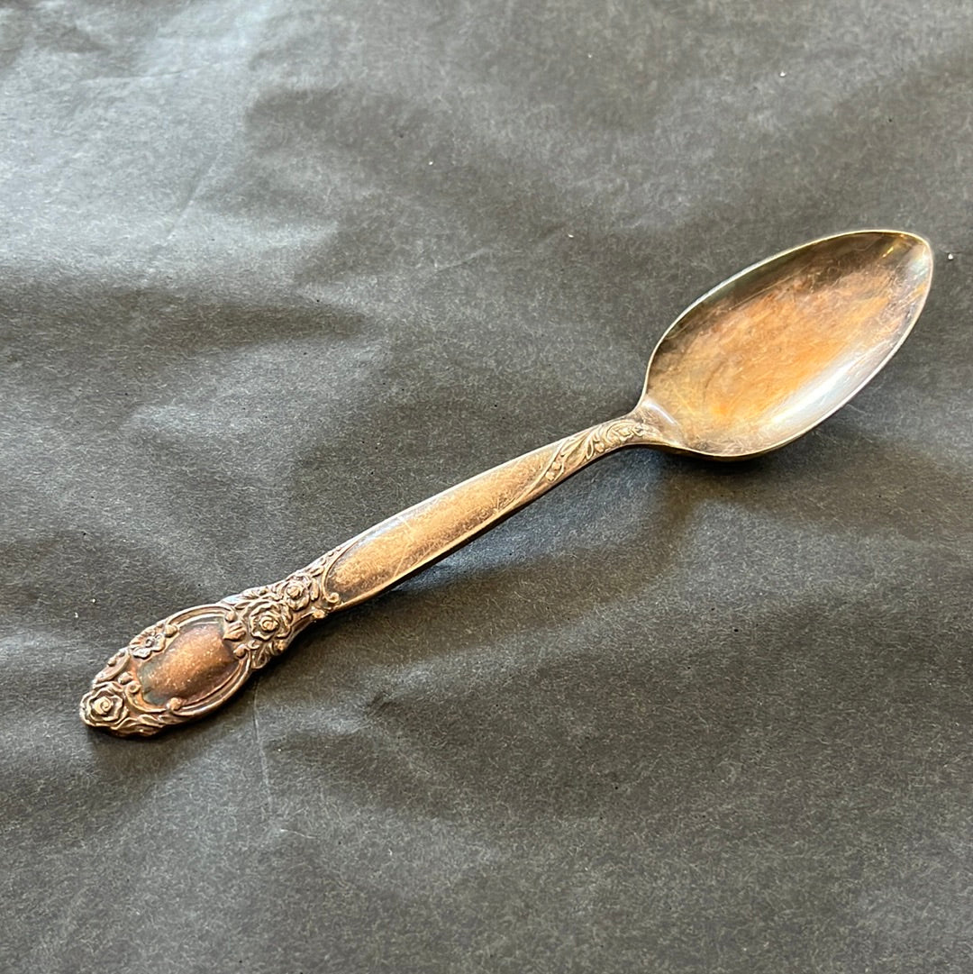 A RARE VINTAGE HARDY TUBE SPOON IN EXCELLENT CONDITION.